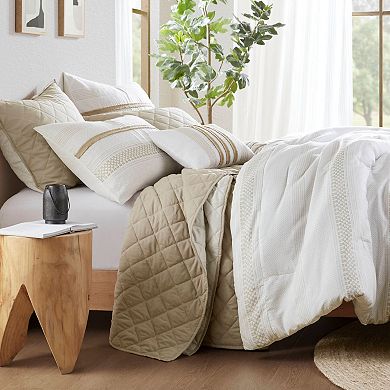 Madison Park Bianca 7-Piece Stripe Comforter and Quilt Set