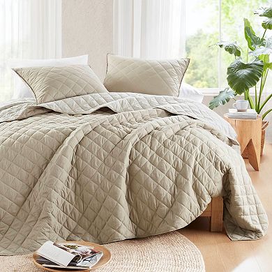 Madison Park Bianca 7-Piece Stripe Comforter and Quilt Set