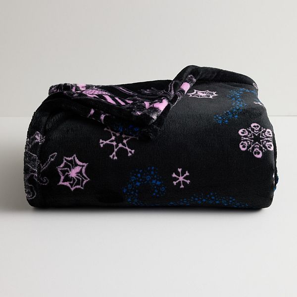 Disney's Holiday Oversized Supersoft Plush Throw Blanket by The