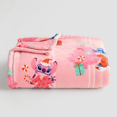 7303632_Stitch_Holiday?wid=400