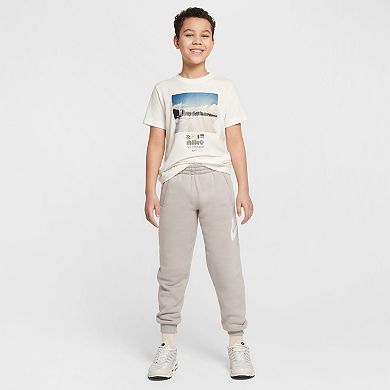 Boys 8-20 Nike Graphic Crewneck T-Shirt