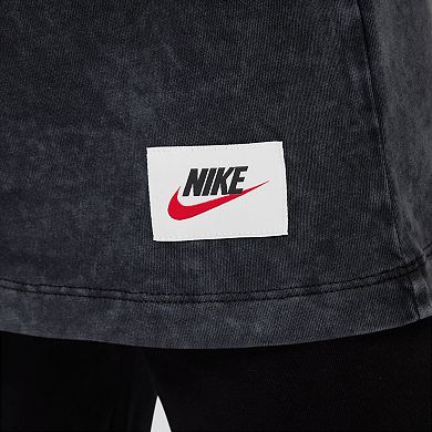 Kids 6-20 Nike Sportswear Hero Graphic Tee