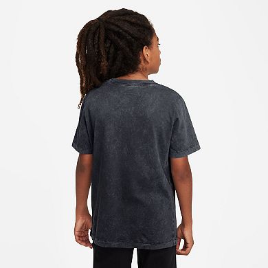 Kids 6-20 Nike Sportswear Hero Graphic Tee