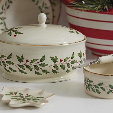 Lenox Holiday Covered Dish