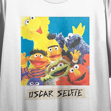 Juniors' Sesame Street Oscar Selfie Graphic Tee