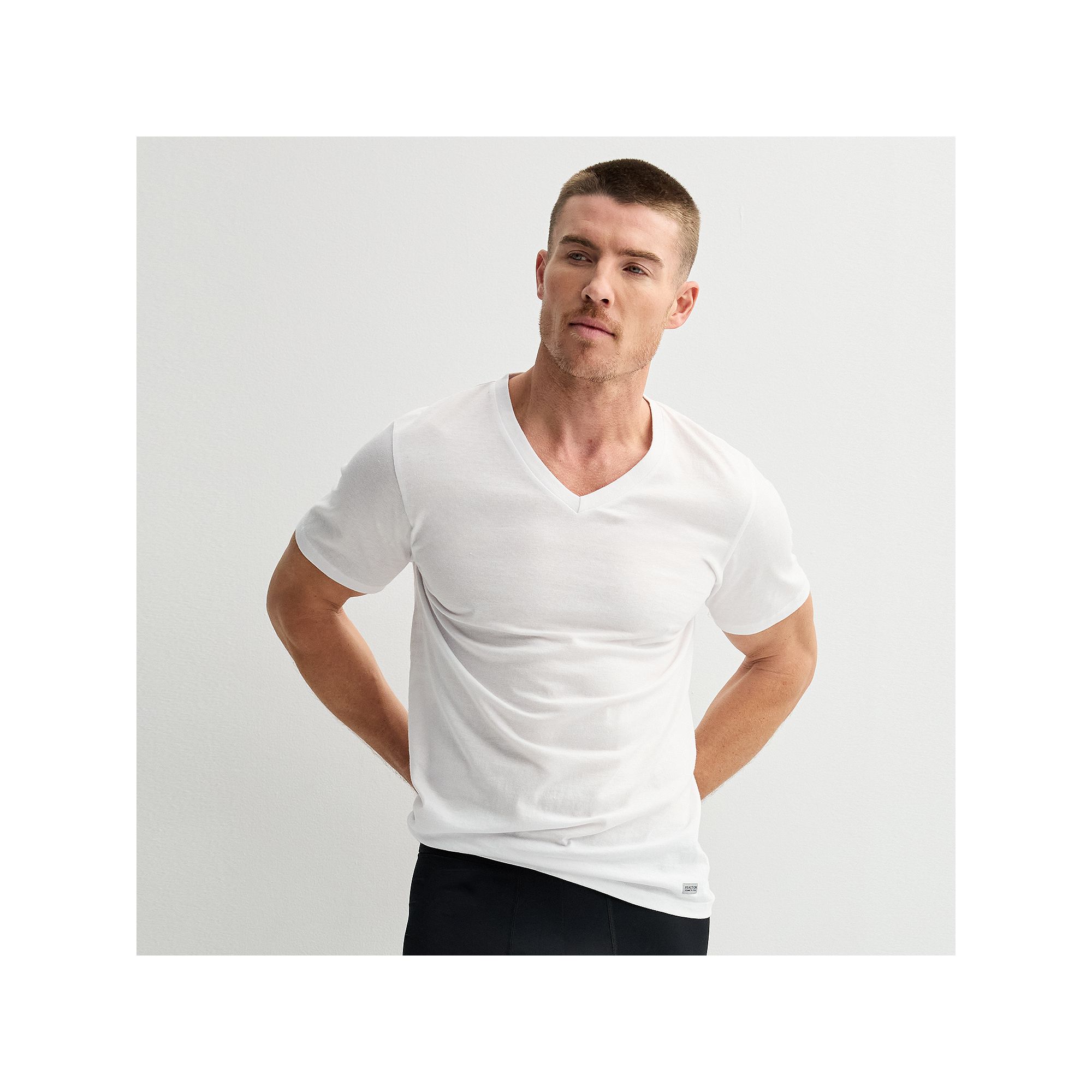 Mens Kenneth Cole Reaction Cotton V-Neck Undershirts 3-Pack, Size: Small, 