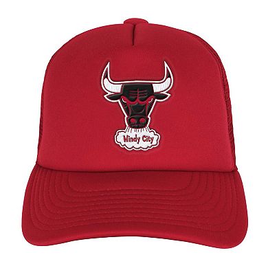 Youth Mitchell & Ness Red Chicago Bulls Core Evergreen Trucker Adjustable Hat