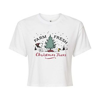 Juniors' Peanuts Farm Fresh Christmas Trees Cropped Tee