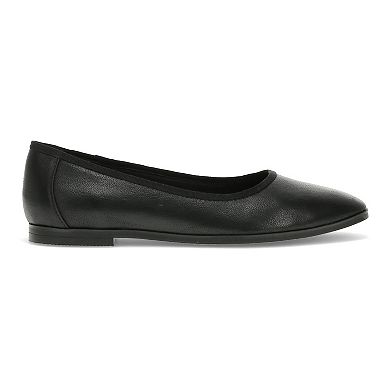 Baretraps Tania Women's Casual Flats