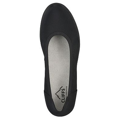 Cliffs by White Mountain Huntor Women's Pumps