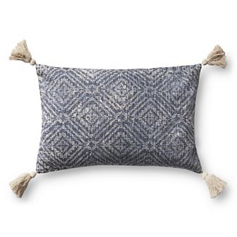 Loloi Distressed Diamond 22" x 22" Throw Pillow