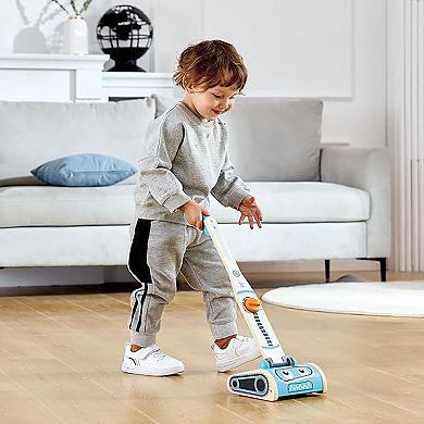 Hape: Robot Vacuum Clean Up Playset