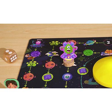Hape: Star Seekers Chasing Board Game