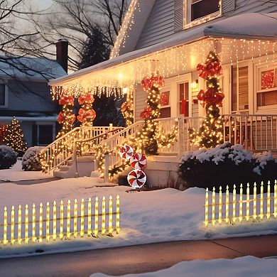 LuxenHome 8-piece Light Show Fence Design Outdoor Holiday Decoration