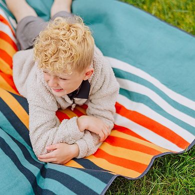 Oniva Outdoor Picnic Blanket Tote