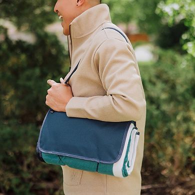 Oniva Outdoor Picnic Blanket Tote