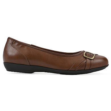 Cliffs by White Mountain Calming Women's Ballet Flats