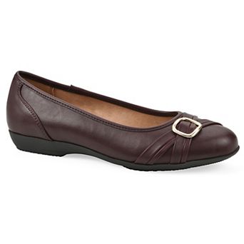 Cliffs by White Mountain Calming Women's Ballet Flats