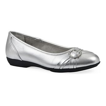 Cliffs by White Mountain Calming Women's Ballet Flats