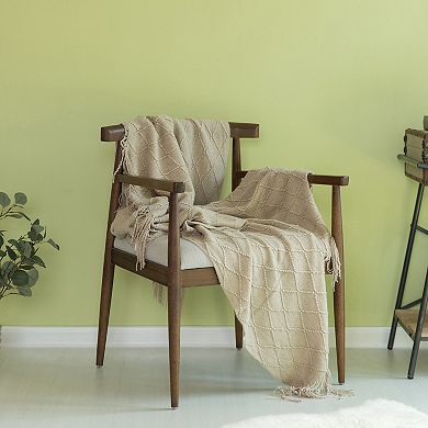 Decorative Knit Throw Blanket, 50x60 In, Boasting A Durable Diamond Pattern Design