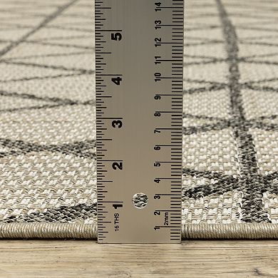 StyleHaven Garabaldi Diamond Lattice Indoor/Outdoor Area Rug