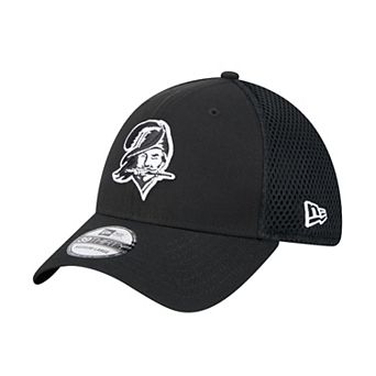 Men's New Era Black Tampa Bay Buccaneers Main Neo 39THIRTY Flex Hat