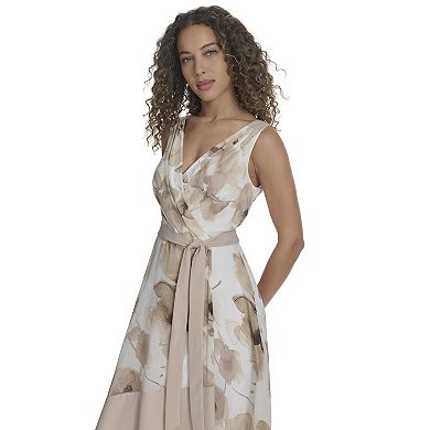 Women's Harper Rose Sleeveless V-Neck Colorblock Dress
