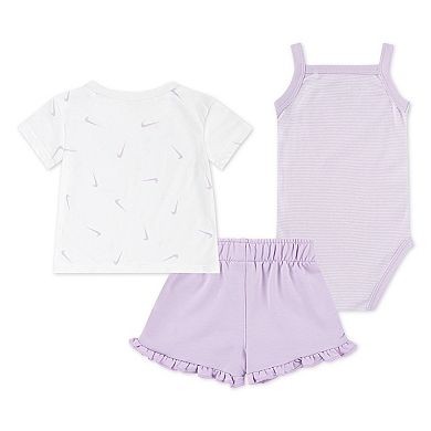 Newborn Baby Girls Nike Essentials Bodysuit T-Shirt & Shorts 3-Piece Set