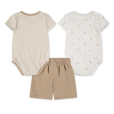 Newborn Baby Nike Essentials Stripe Swooshfetti Bodysuits & Shorts 3-Piece Set