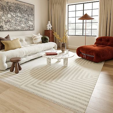RugsUSA Nicolai Graphic Fringed Reversible Machine Washable Area Rug