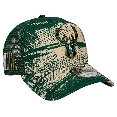 Men's New Era Hunter Green/Cream Milwaukee Bucks Tip Off A-Frame Trucker 9FORTY Adjustable Hat