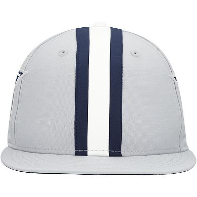Men's New Era Gray Dallas Cowboys Helmet 9FIFTY Snapback Hat