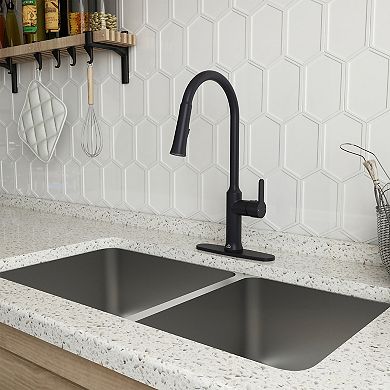 Single-handle Kitchen Faucet Faucets With Pull-out Sprayer