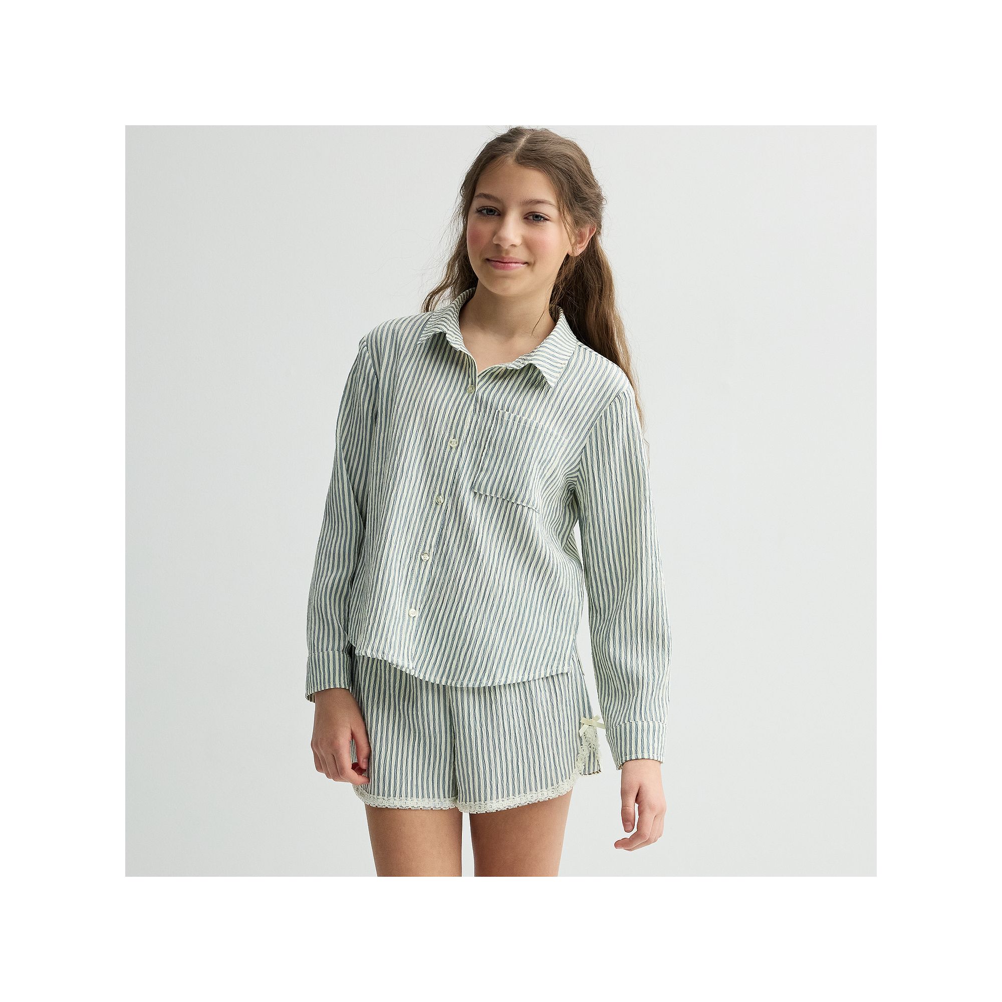 Girls 7-16 eyeshadow 2-Piece Long Sleeve Button-Up Top & Shorts Set, Girls