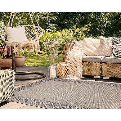 Liora Manne Monaco Leopard Border Indoor/Outdoor Area Rug Area Rug