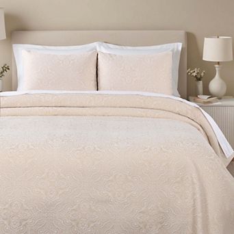 SUPERIOR Enzy Medium Weight Medallion Matelasse Quilt & Sham Set