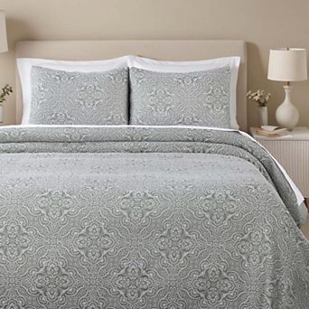 SUPERIOR Enzy Medium Weight Medallion Matelasse Quilt & Sham Set