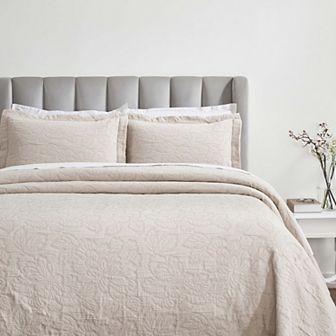 SUPERIOR Hibiscus Cotton Medium Weight Matelasse Woven Bedspread & Sham Set