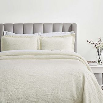 SUPERIOR Hibiscus Cotton Medium Weight Matelasse Woven Bedspread & Sham Set