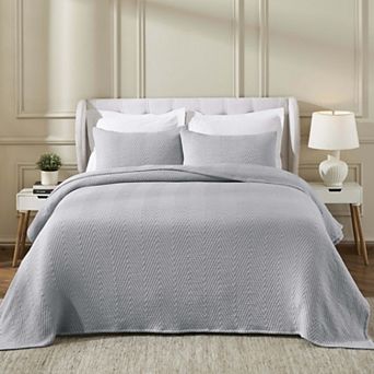 SUPERIOR Aswen Chevron Quilted Medium Weight Cotton Coverlet