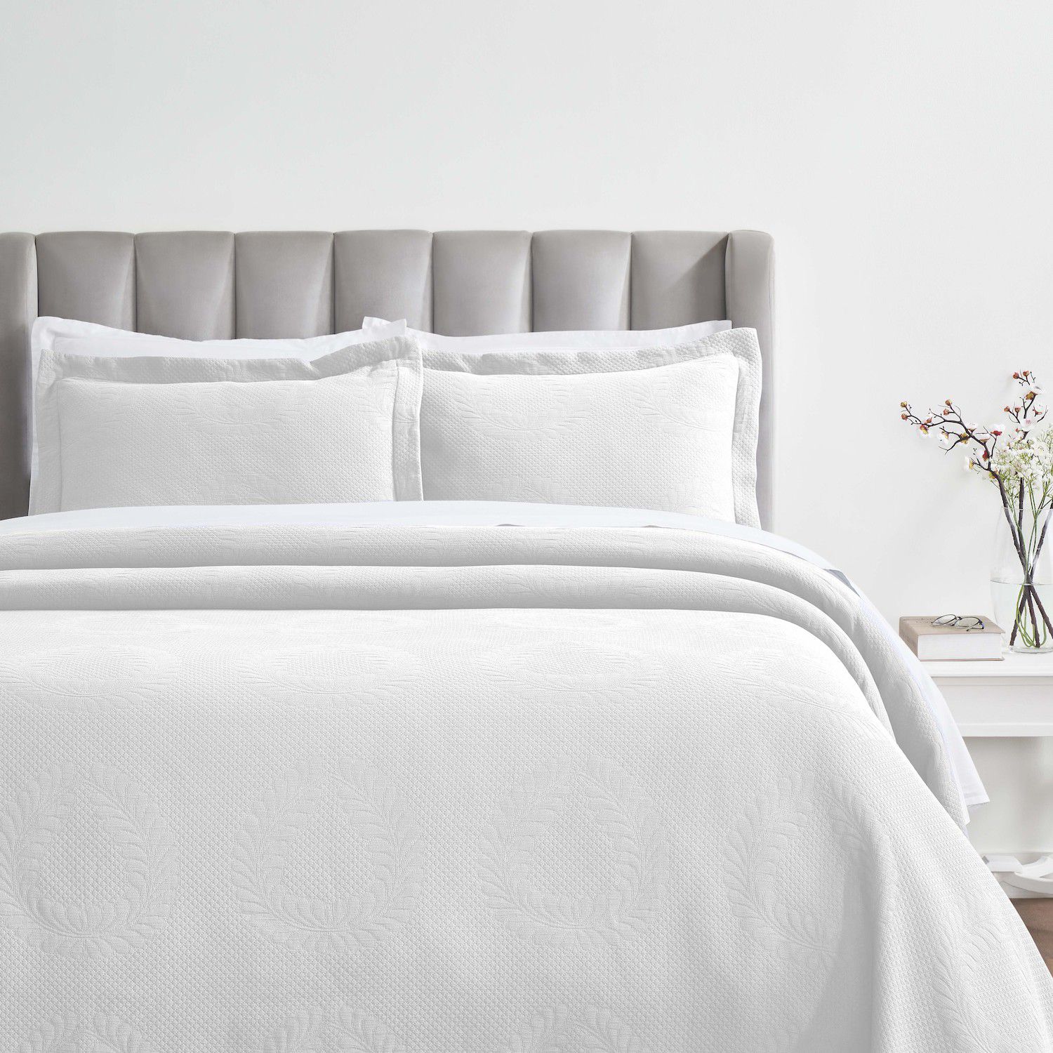 Bedspreads & Pillowshams | Bedding