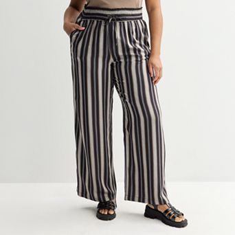 Juniors' Plus Size SO® High Rise Smocked Wide Leg Pants