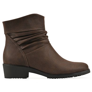 Cliffs by White Mountain Durbon Women's Ankle Boots