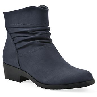 Cliffs by White Mountain Durbon Women's Ankle Boots