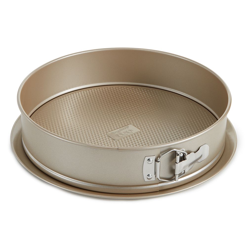 BergHOFF Balance Nonstick Carbon Steel Fluted Cake Pan 10.25