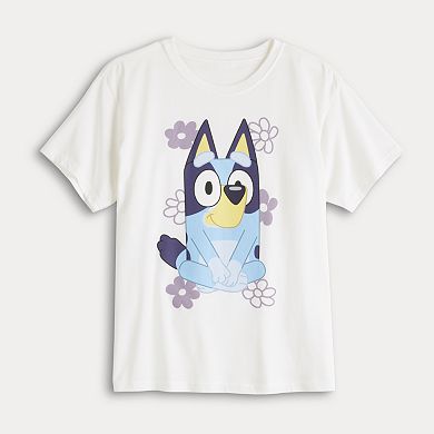 Juniors' Bluey Sitting With Flowers Graphic Tee