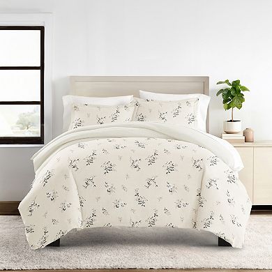 Urban Loft's 3 pc Reversible Duvet Bedding Set with Delicate Floral Patterns