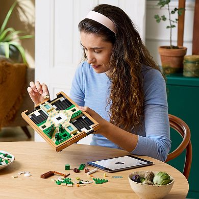 LEGO Icons Fountain Garden 10359 Building Kit (1302 Pieces)