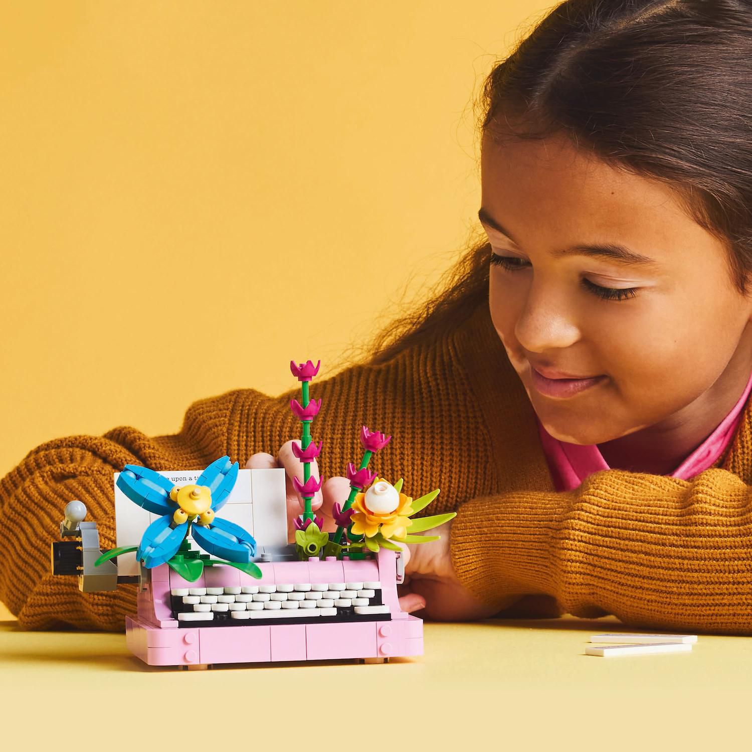 Детский конструктор LEGO Creator 3-in-1 Typewriter with Flowers Building Toy 31169 — фото 5