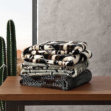 Wrangler Knockin Cowboy Boots Print Throw Blanket
